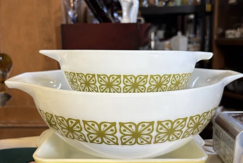 Vintage Pyrex Verde Square Flowers Cinderella Mixing Bowls