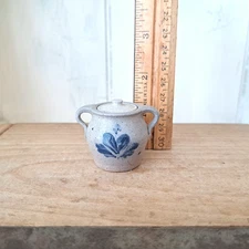 Miniature 1.5" ROWE POTTERY Salt Glazed Heart Decorated  2-Handle Crock W/Lid 