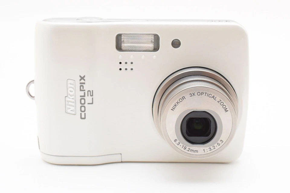 Nikon Coolpix L2 Compact Digital Camera 6MP 3x Zoom Japan Pointandshoot - Image 4 of 4