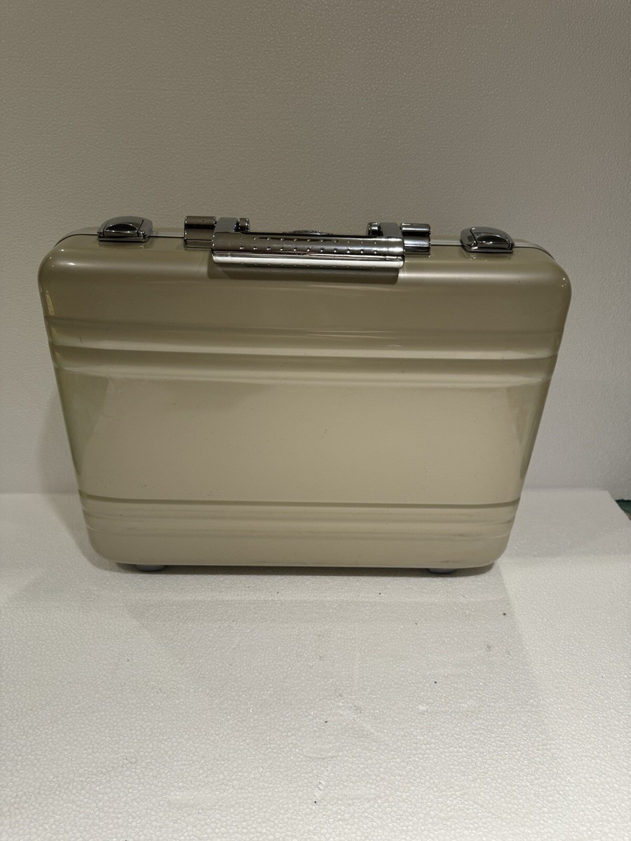 Zero Halliburton Attache Case & Business Bag Gold & Beige Japan