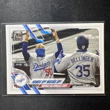 2021 Topps Series One Hands Up Masks Up #303