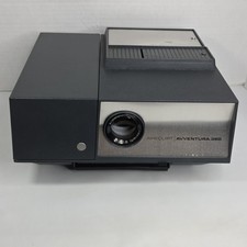 VINTAGE Airequipt Automatic Avventura 360 Slide Projector, Cord, Remote