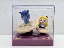 Disney Doorables Movie Moments Series 2 Alice in Wonderland, Alice & Caterpillar