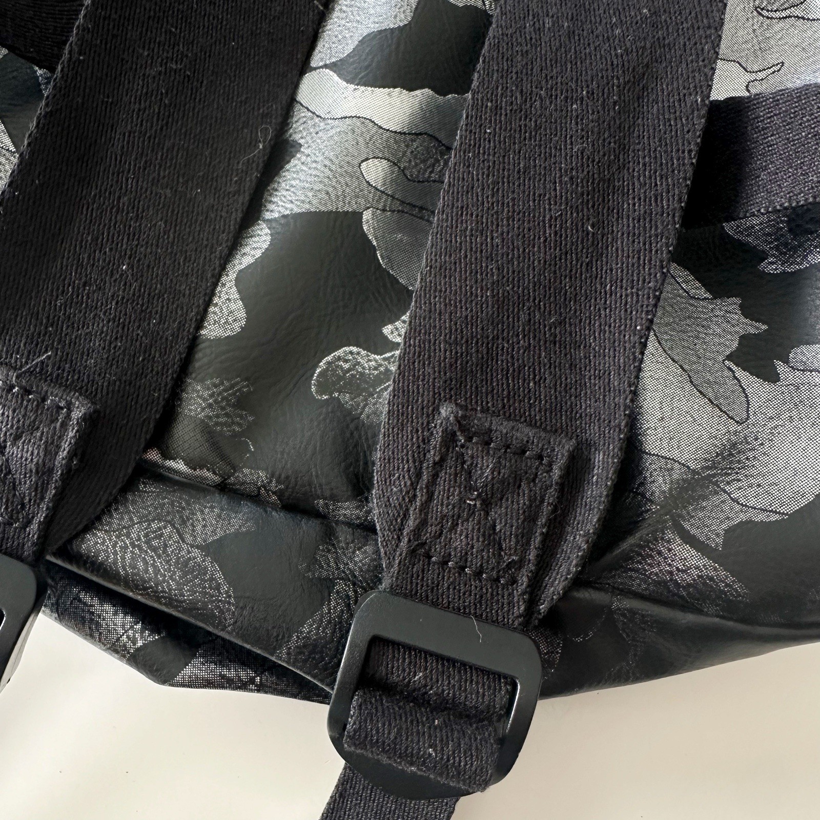 STATE Williams Medium Backpack : Metallic Black +… - image 6