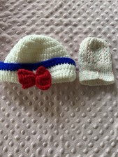 Infant girl lot of 2 knit hats