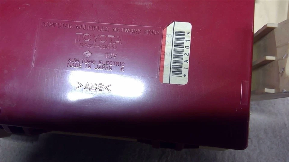 Центральный предохранитель корпуса сети Multiplex 89221-20020 подходит для 00-05 CELICA 113728 - Изображение 2 из 4