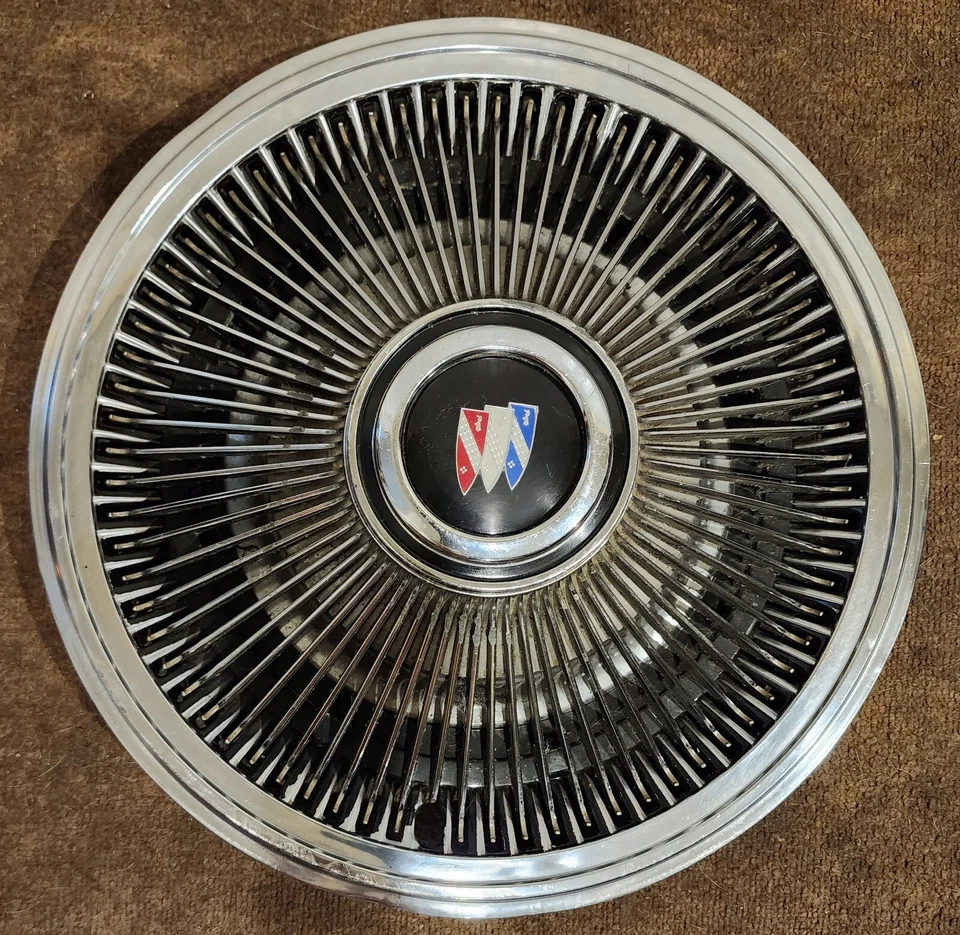 1x RARE Vintage OEM 1972 Buick Sportwagon Skylark 14" Turbine Hubcap Wheel Cover - Image 2 of 4