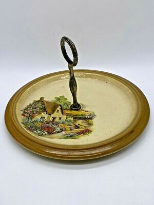 Attraktive Vintage braune Keramik Landhaus Kuchenplatte mit Messing Metallgriff 