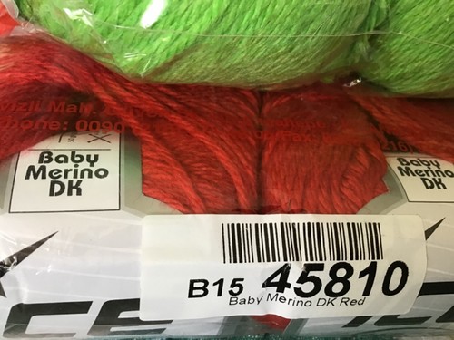 12 Skeins Ice Baby Merino DK - Picture 3 of 4