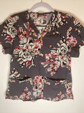 Tafford Uniforms Stretch Scrub Top Medical Womens Grey Floral V Neck Small