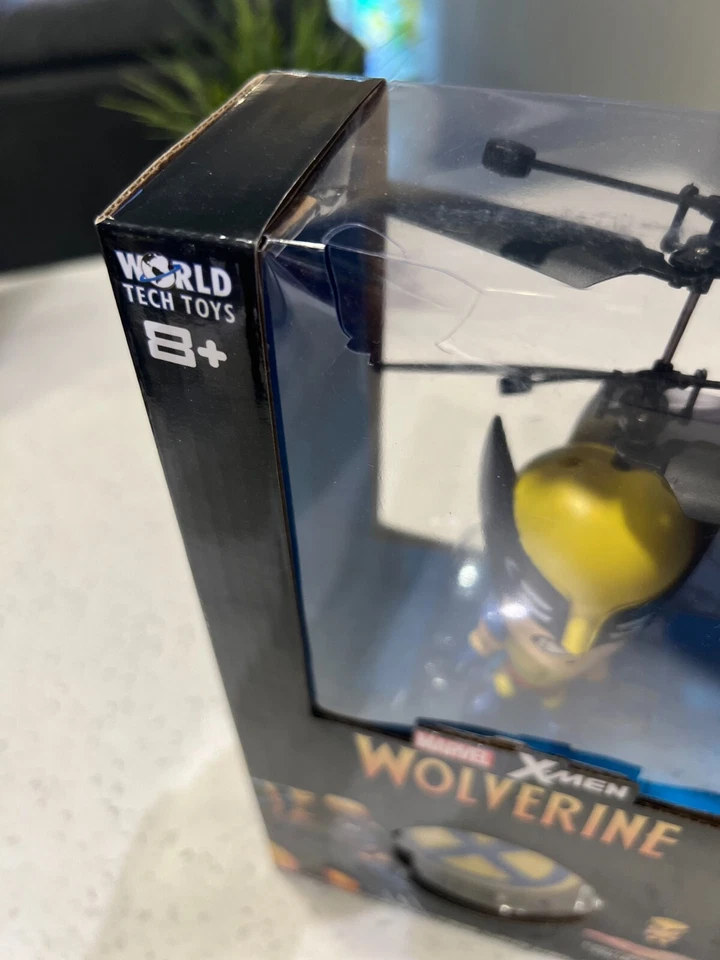 Marvel X-Men - Wolverine - Helicóptero OVNI Personaje Volador - 3.5" - Nuevo En Caja Foto 2 de 3