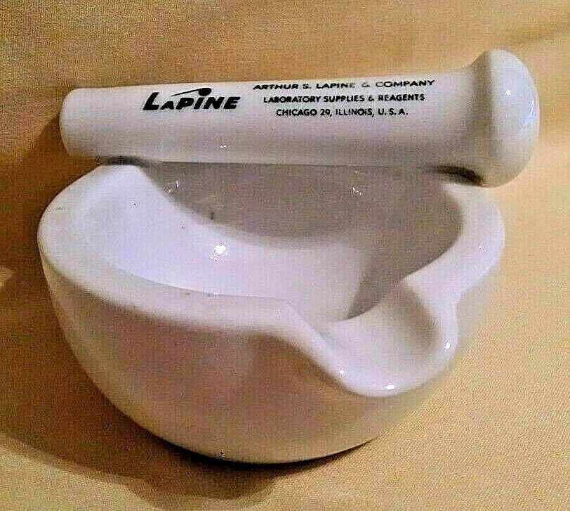 MORTAR PESTLE ASHTRAY ARTHUR LAPINE LAB CHICAGO ROSENTHAL GERMANIA PORZELLANE.