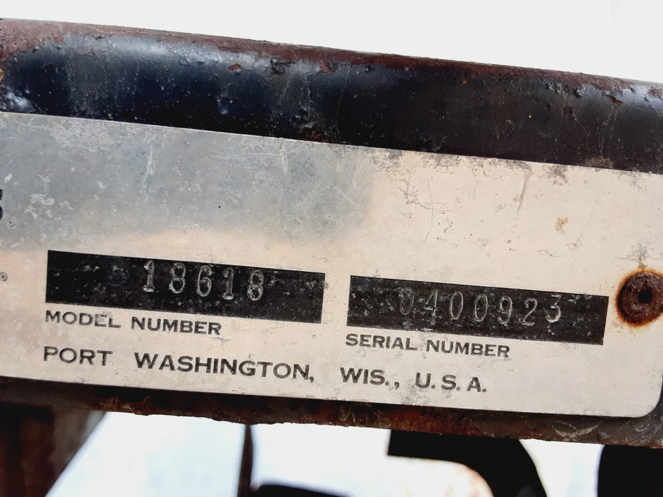 Vintage 33" BOLENS MTD montado en la parte trasera roto tiller CUBIERTA ESCUDO 18618 rototiller Foto 2 de 4