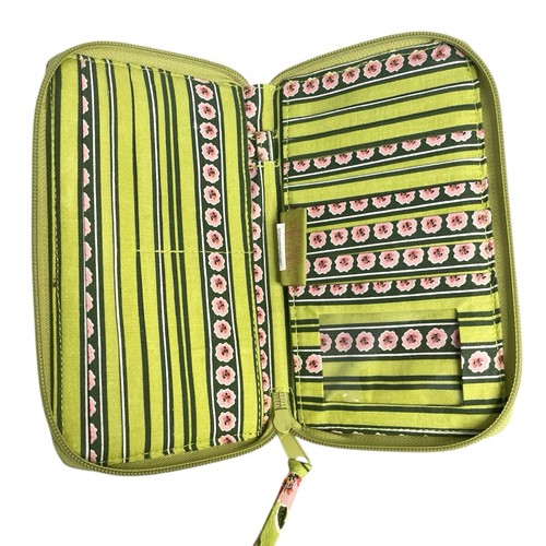 Maggi B 2 Piece Tote & Wallet Set French Country Rose Blossom Pink Green Quilted - Picture 12 of 15