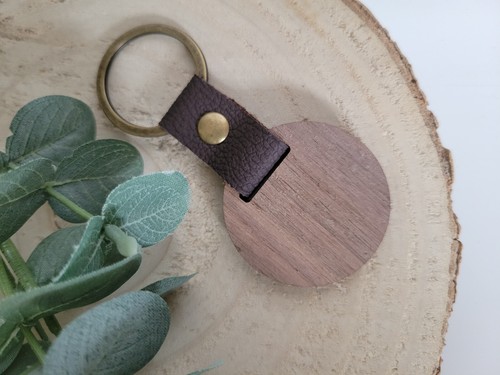 Holz Pferde Anhänger | Pferde Geschenk | Pferde Schlüsselanhänger | Reiter - Bild 3 von 5