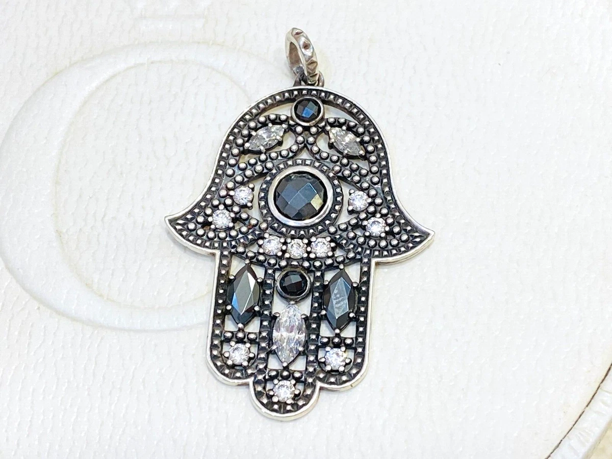 Thomas sabo hand sale charm