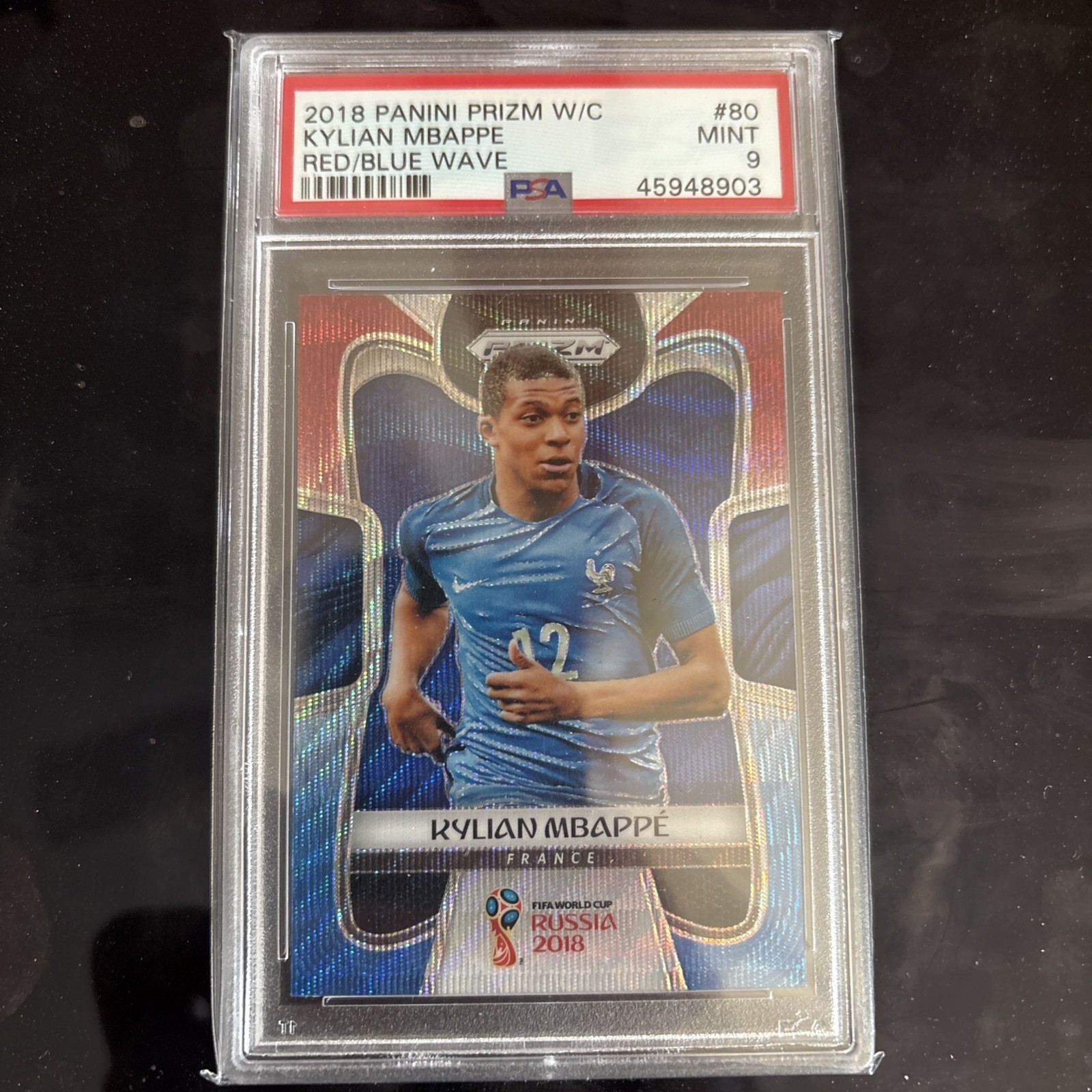 2018 Panini Prizm World Cup KYLIAN MBAPPE Red Blue Wave Prizm ROOKIE #80 PSA 9