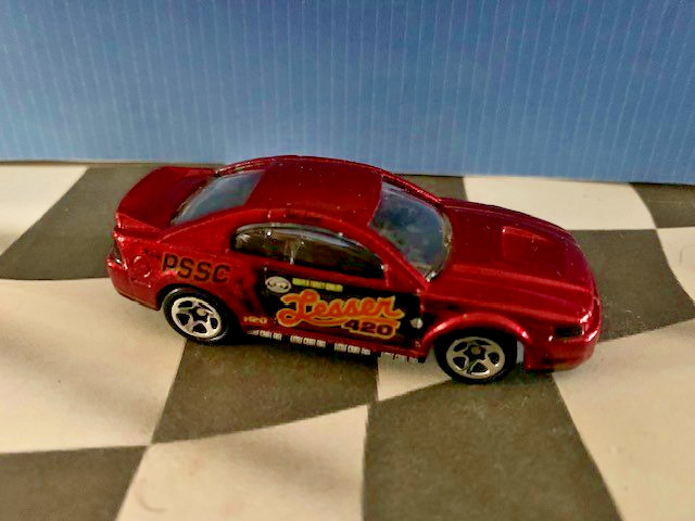 Hot Wheels 2000 Mainline 098 '99 Ford Mustang RED 5SP Variation China