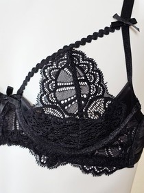 Dita Von Teese Experteese Black Lace Strappy Underwire Bra Size S