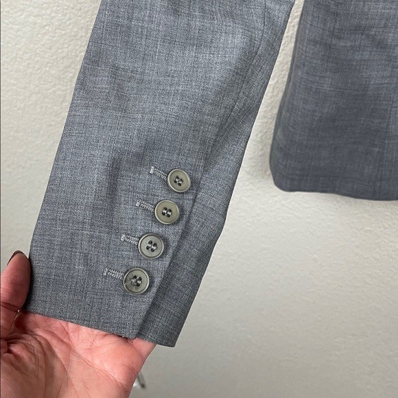 Theory Two Button Blazer Jacket Wool Gray Sz Care… - image 4