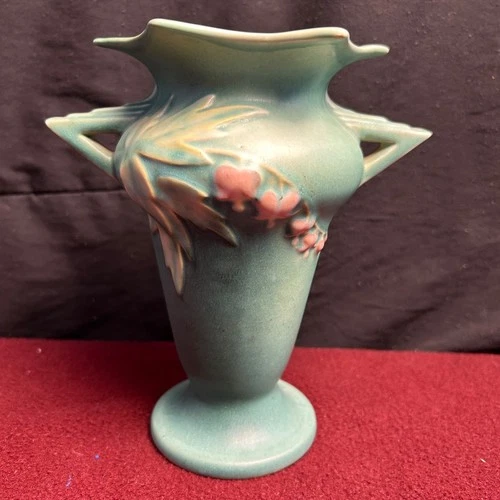 Roseville Bleeding Heart Green 1940 Vintage Pottery Ceramic Handled Vase 965-7