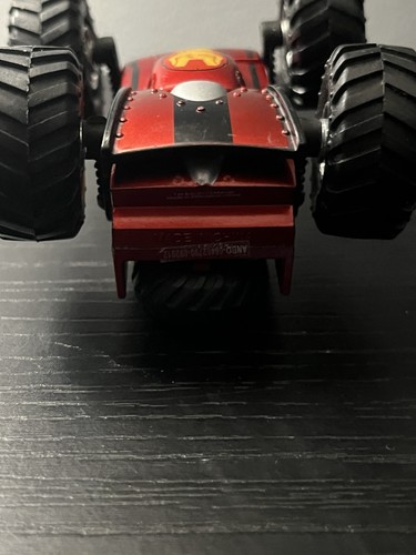 2012 Marvel Iron Man Monster Truck Flippable - Picture 7 of 7