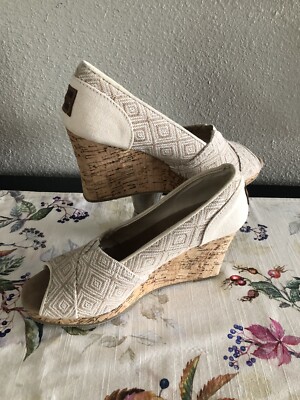 Toms Women Classic Woven Diamond Wedge Pumps Sandals