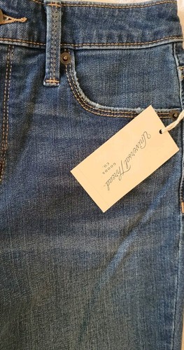 Universal Thread Womens Blue Jean Denim Flare Size 2 reg 26x33 Stretch 9.5" Rise - Picture 3 of 9