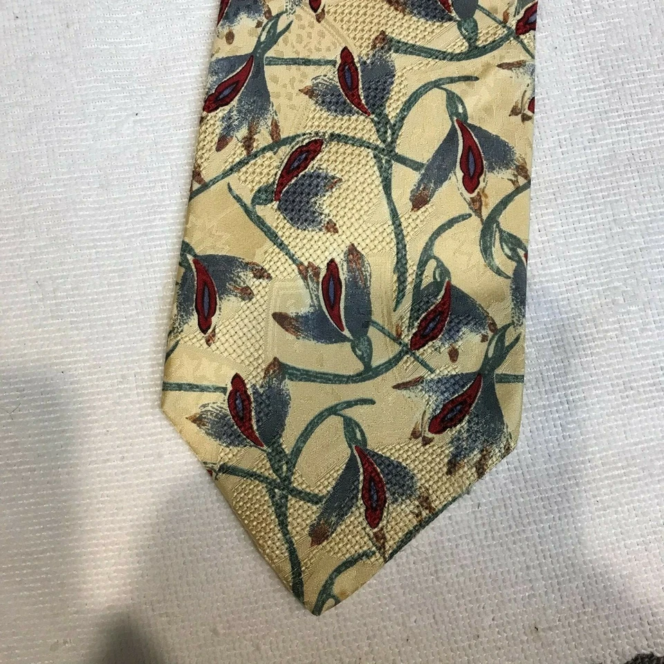 Robert Talbott Studio 适用于 Nordstrom 100% 真丝男式领带手工制作米色花朵 — 第 4/4 张图片