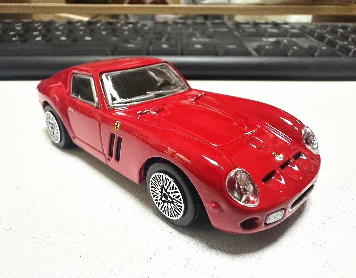 Bang Ferrari 250 GTO 1/43 赤 WOW Ferrari 250 GTO Street Red 1962 1:43 BBR BBR56A