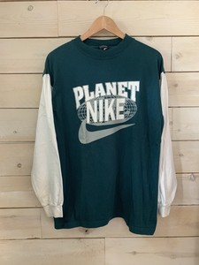 nike sweatshirt different color sleeves
