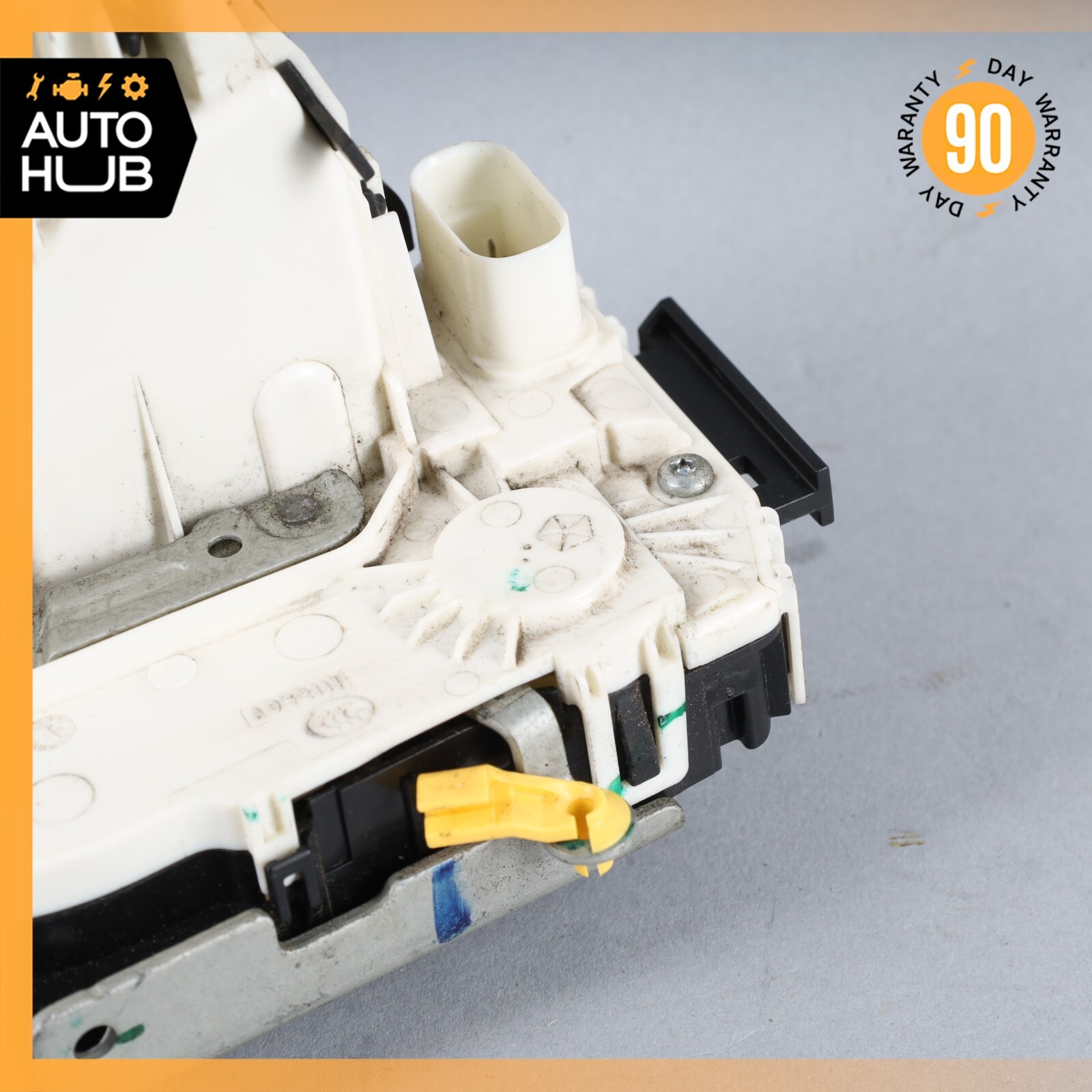 Maserati Ghibli M157 Quattroporte Front Left Side Door Lock Latch Actuator OEM