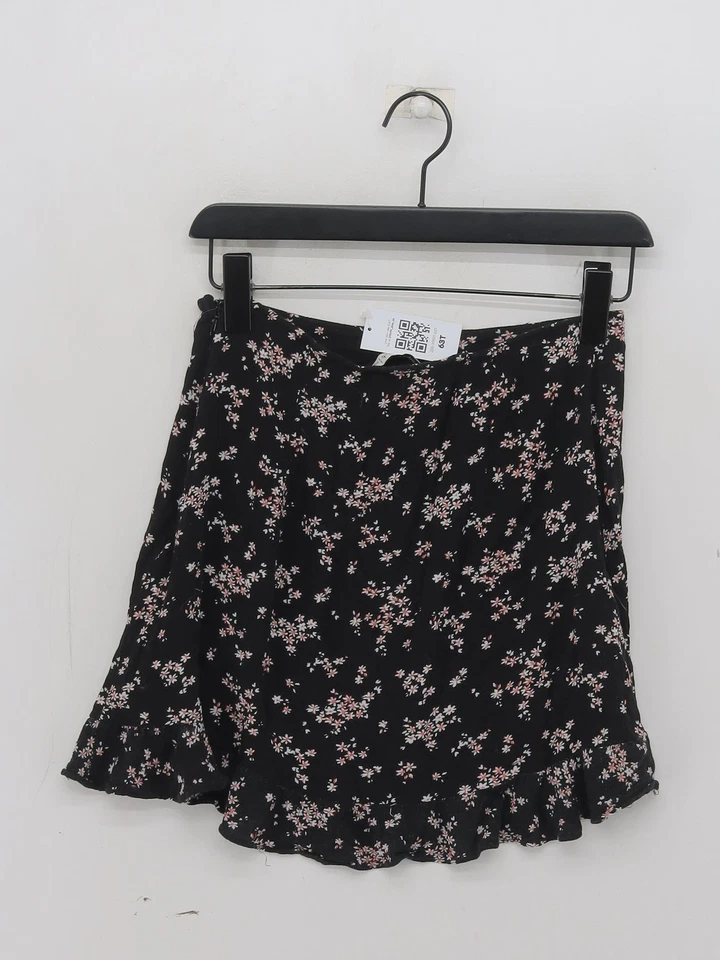 Abercrombie & Fitch Women's Mini Skirt S Black Floral 100% Viscose Short Mini - Image 2 of 4