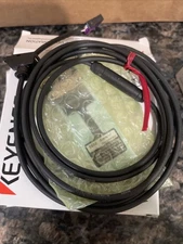 Keyence LR-XH100 Laser Sensor LRXH100 NEW