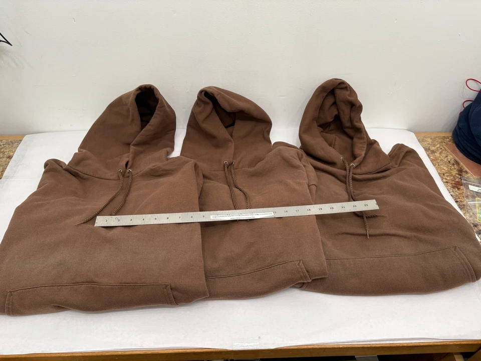 (3) Moletons com capuz marrom Hanes 3XL - bolso canguru - QUESTÕES COSMÉTICAS! - Imagem 2 de 4
