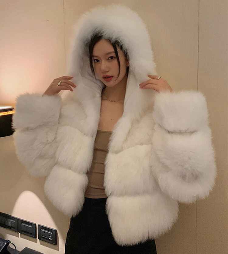 新品未使用　FOXEY \"Waldort Jacket\" ホワイト　40 新品未使用 FOXEY 