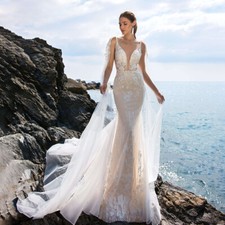 Sexy Mermaid Wedding Dresses Deep V-Neck Backless Lace Appliques Bridal Gowns