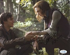 Eleanor Tomlinson Jack Giant Autographed Signed 8x10 Photo ACOA 2020-10