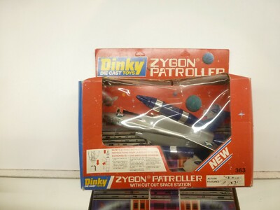DINKY TOYS 363 ZYGON PATROLLER - SILVER+BLUE - GOOD CONDITION IN BLISTER BOX