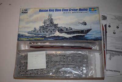 Trumpeter 05720 Russian Navy Slava Class Cruiser Moskva 1:700 NEU OVP