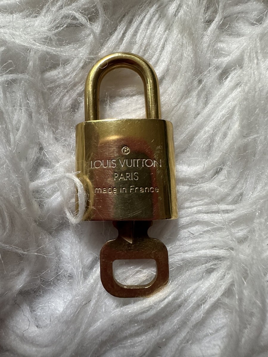 LOUIS VUITTON カデナ パドロック316 317 318 319 LOUIS VUITTON カデナ パドロック316 317 318 319 LOUIS VUITTON