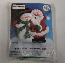 Design Works Felt Wall Hanging Kit Santa Snowman 17x17 New Vintage Craft