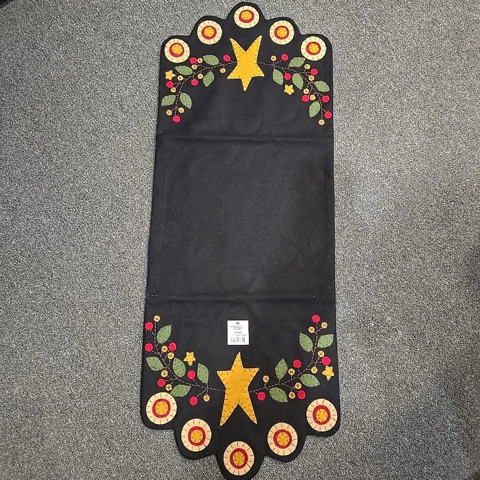 Primitive Farmhouse STAR BERRY VINE TABLE RUNNER Wool Felt 14" x 45" New - Image 2 of 3