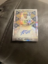 2024 Bowman U Best Riley Leonard Auto #/100 Elements Of the Game On Card SP MINT