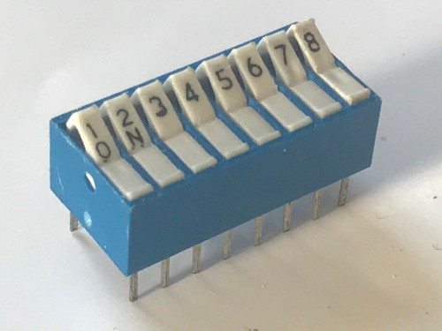 8 WAY DIL PCB MOUNT DUAL IN LINE DIP SWITCH PREMIUM QUALITY BY EECO        fba29 - 第 1/3 張圖片