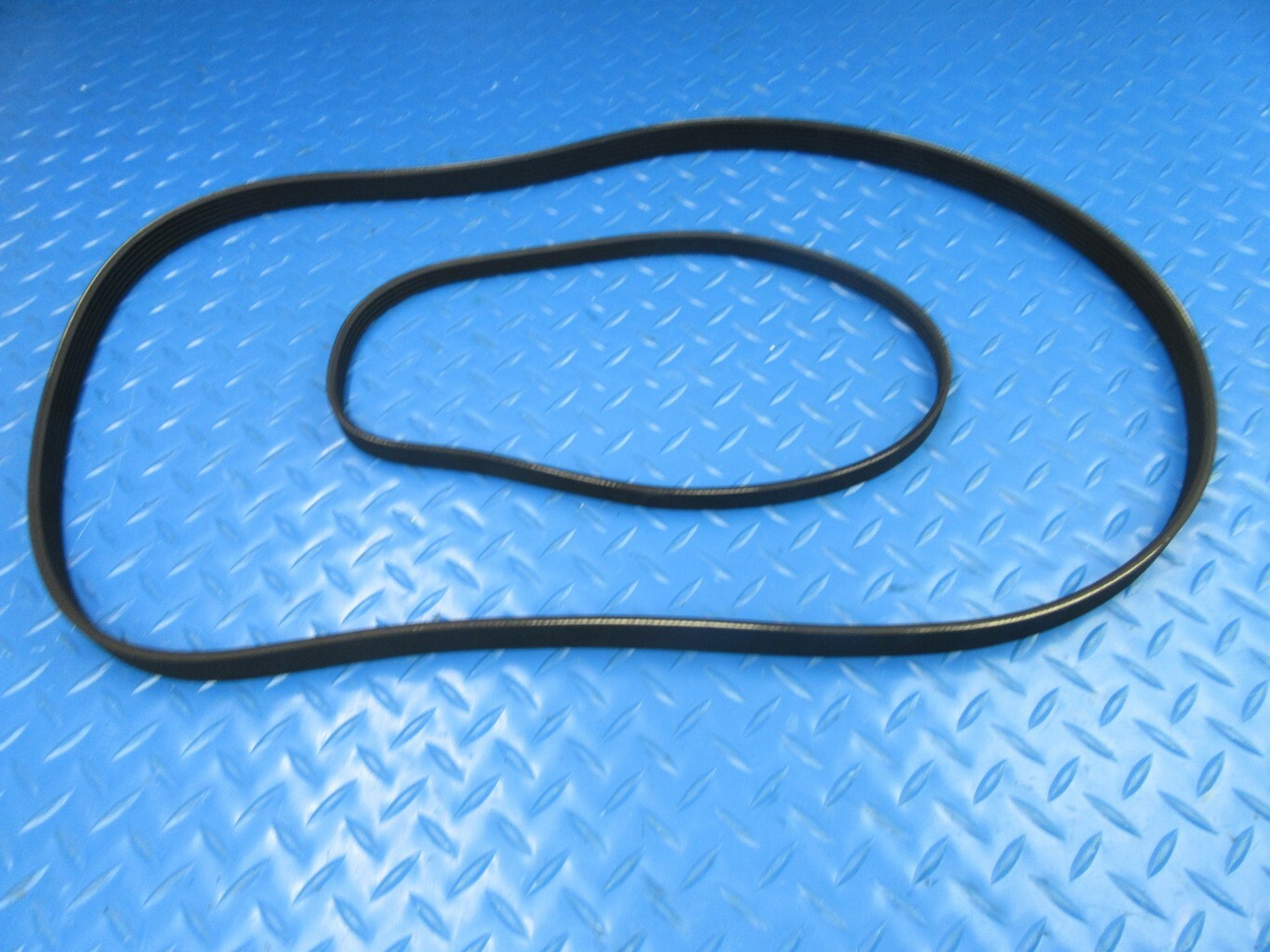 Maserati Granturismo Quattroporte Ac compressor & water pump belt #9019