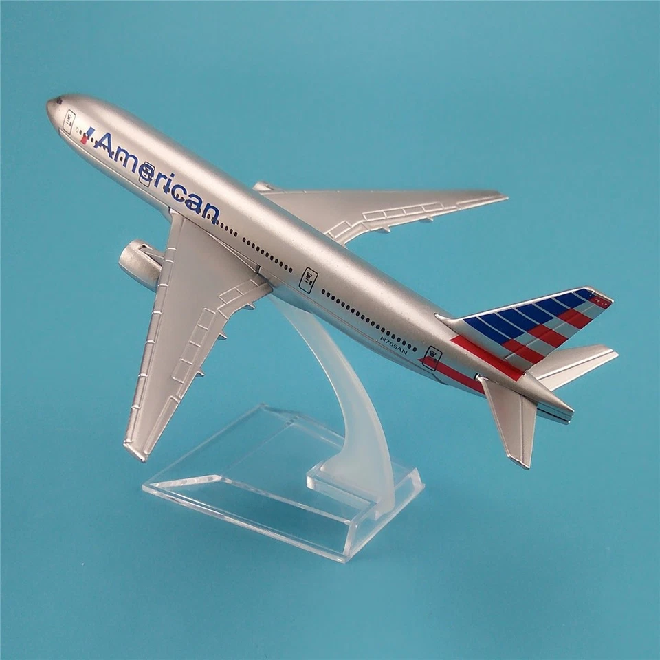 Aeromodello Die-Cast 1:400 Boeing 777-200ER American Airlines 16cm Da Collezione - Immagine 3 di 4