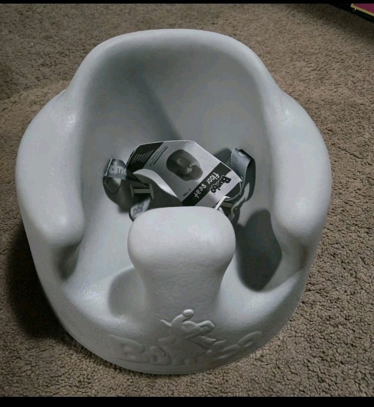 Bumbo Infant Floor Seat Baby Sit Up Chair with Adjustable Harness, Cool Gray 