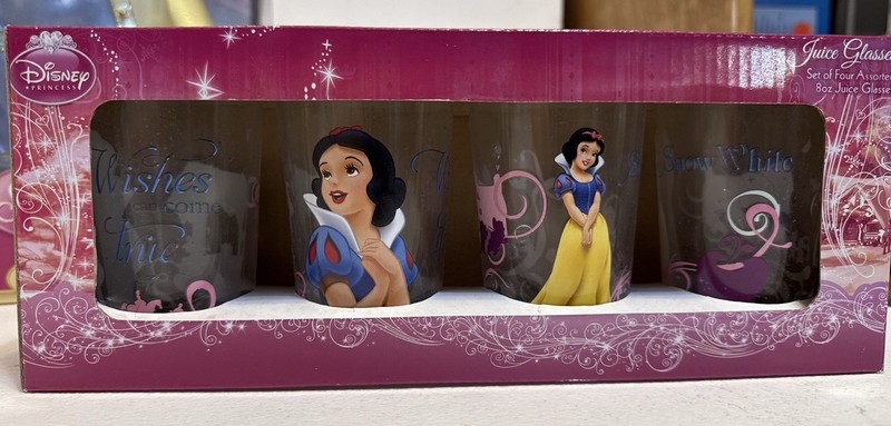 NIB - Disney Princess - Set Of 4, 8oz. Juice Glasses - Snow White