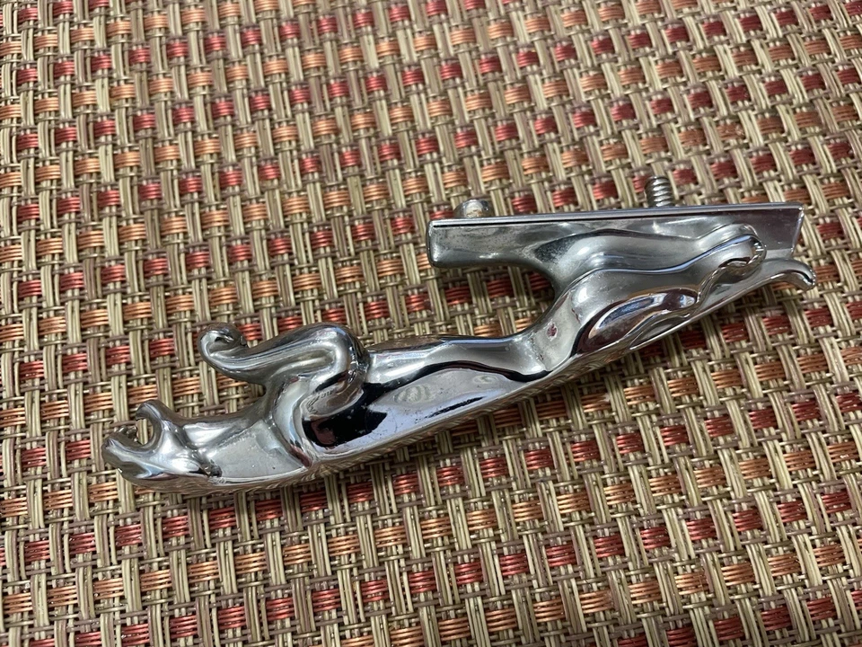 1970 - 1994 Jaguar XJ6 Hood Ornament (ON-25-100) - Image 3 of 4